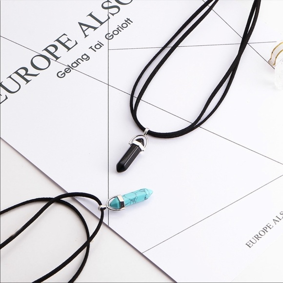 Crystal pendant necklace - Picture 5 of 12